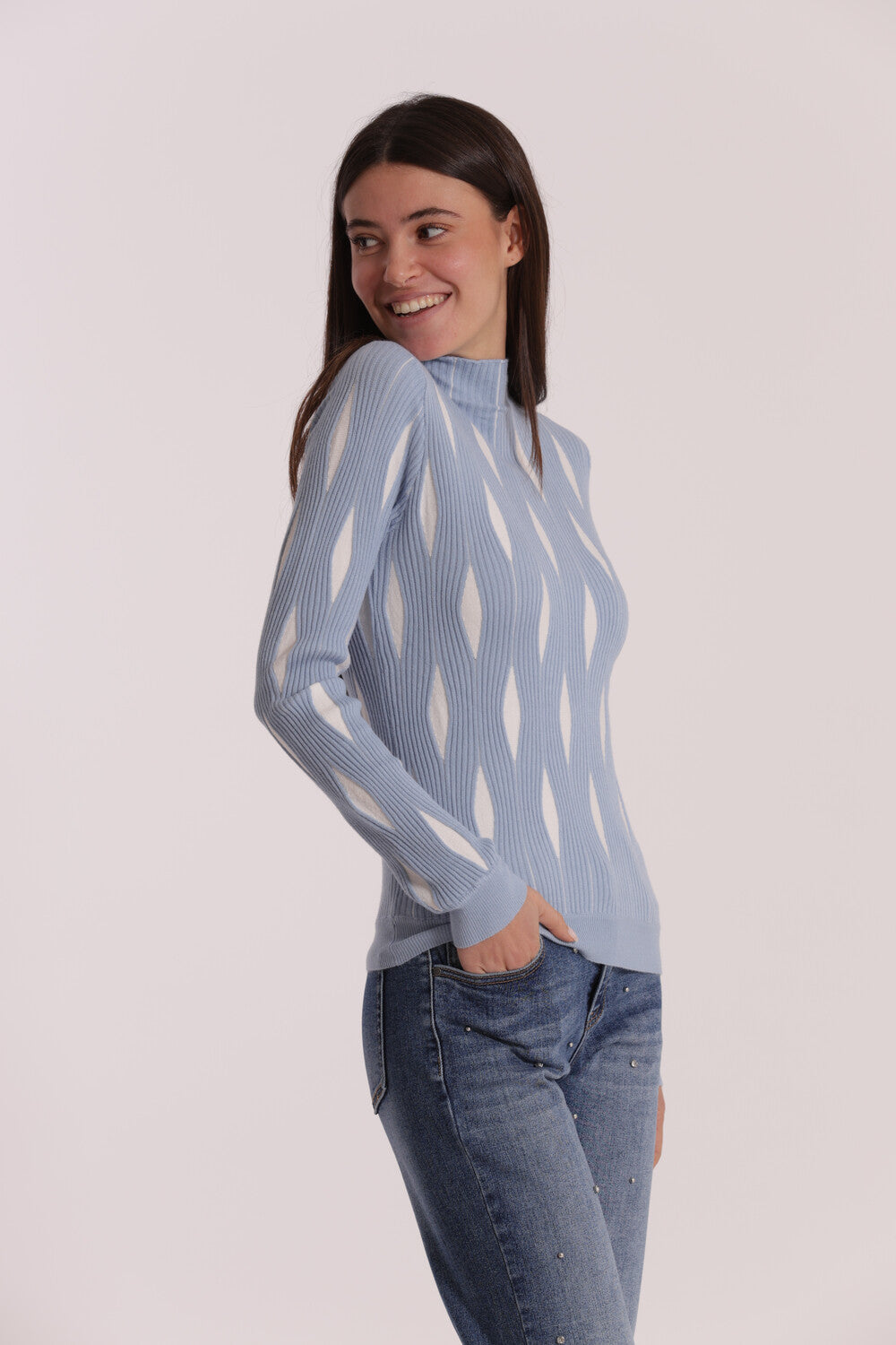 MAGLIA BICOLOR CON FANTASIA ROMBI