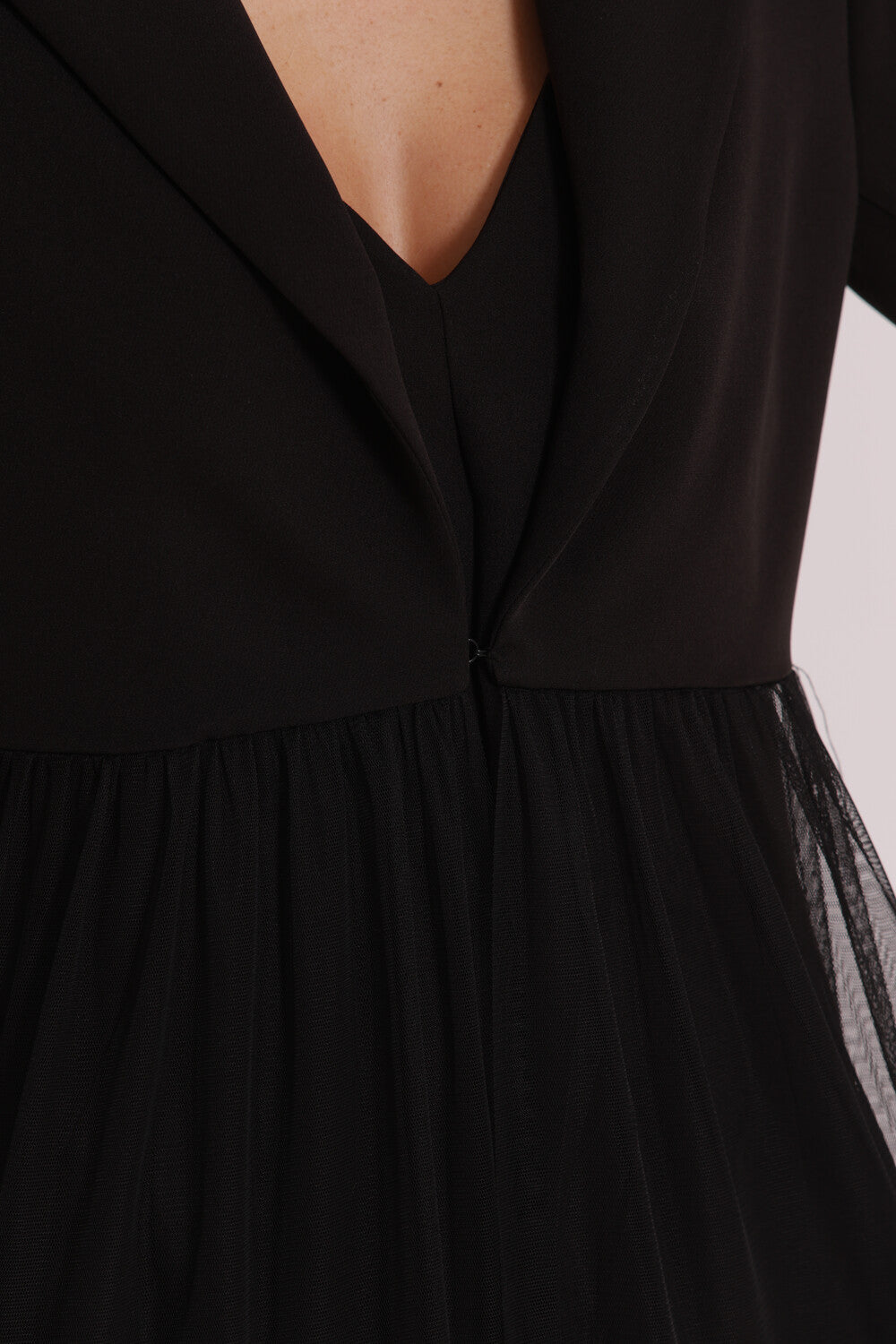 GIACCA LUNGA CON TULLE