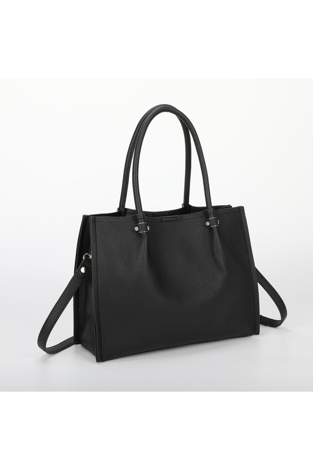 BORSA A SPALLA CON RIFINITURE IN TINTA