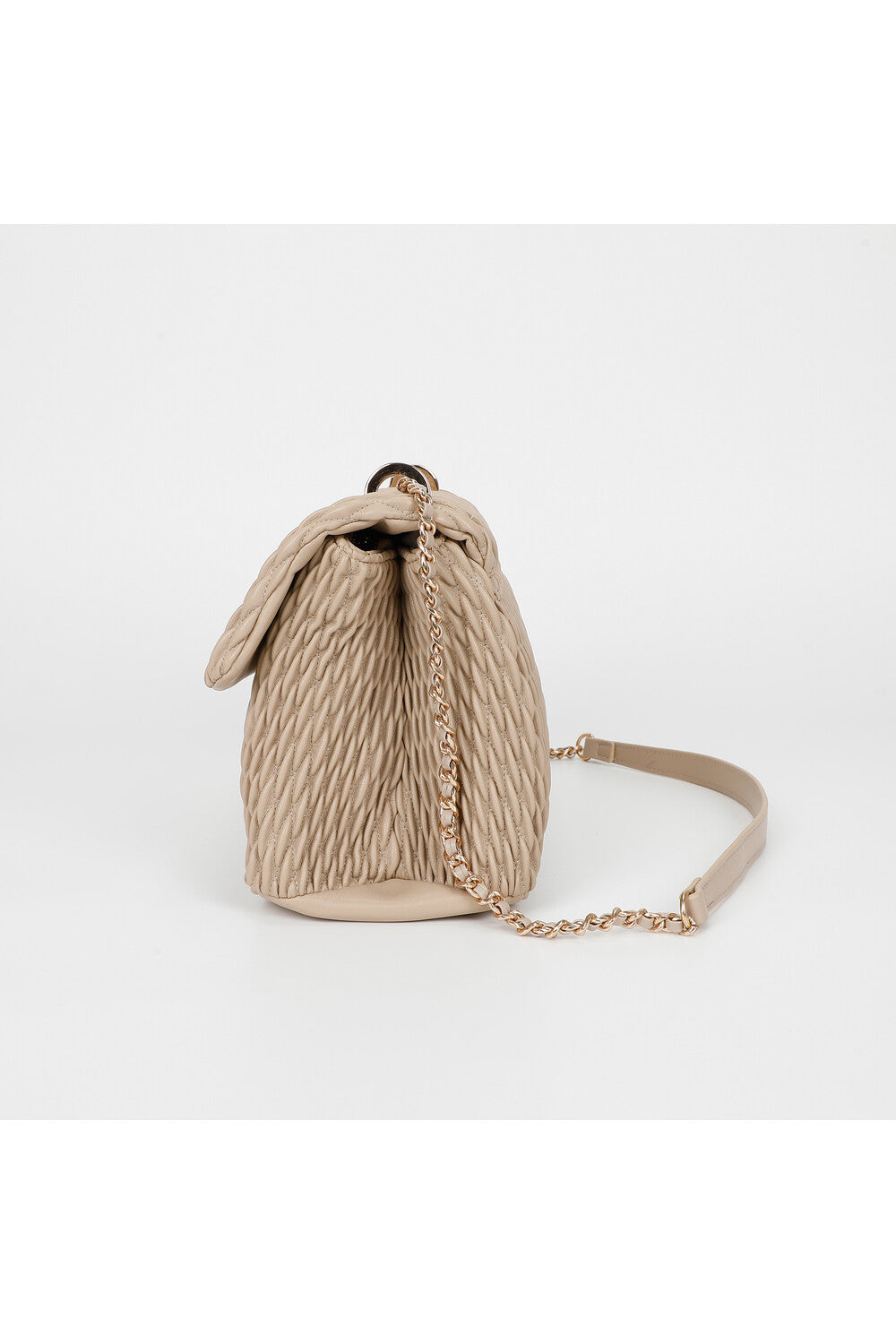 BORSA A SPALLA TRAPUNTATA
