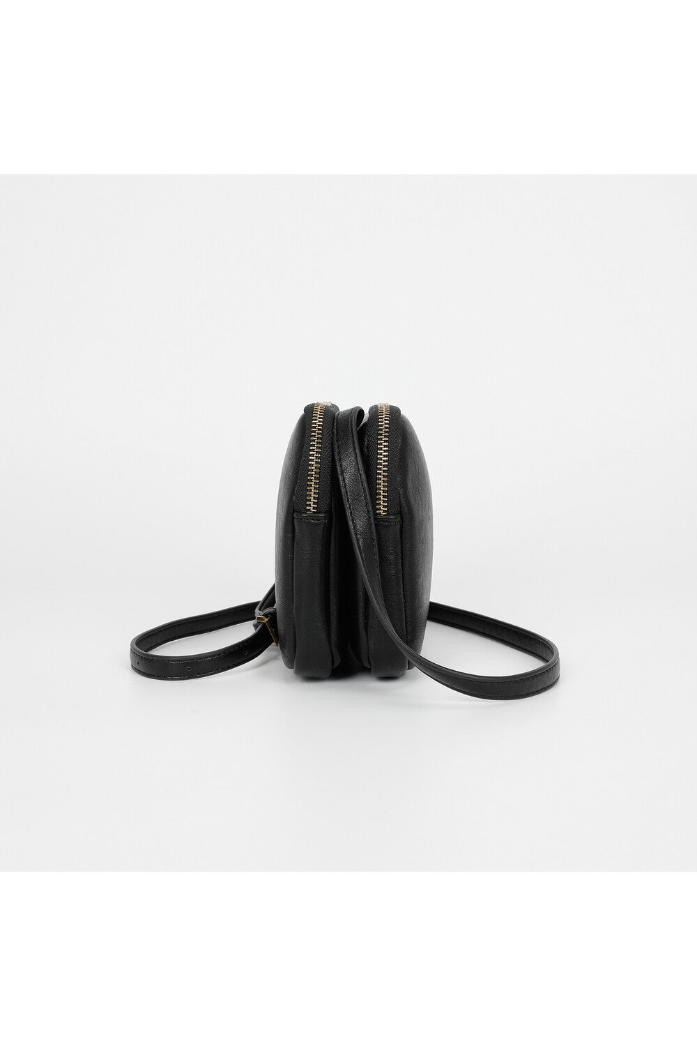 BORSA A TRACOLLA CON ACCESSORI IN OTTONE