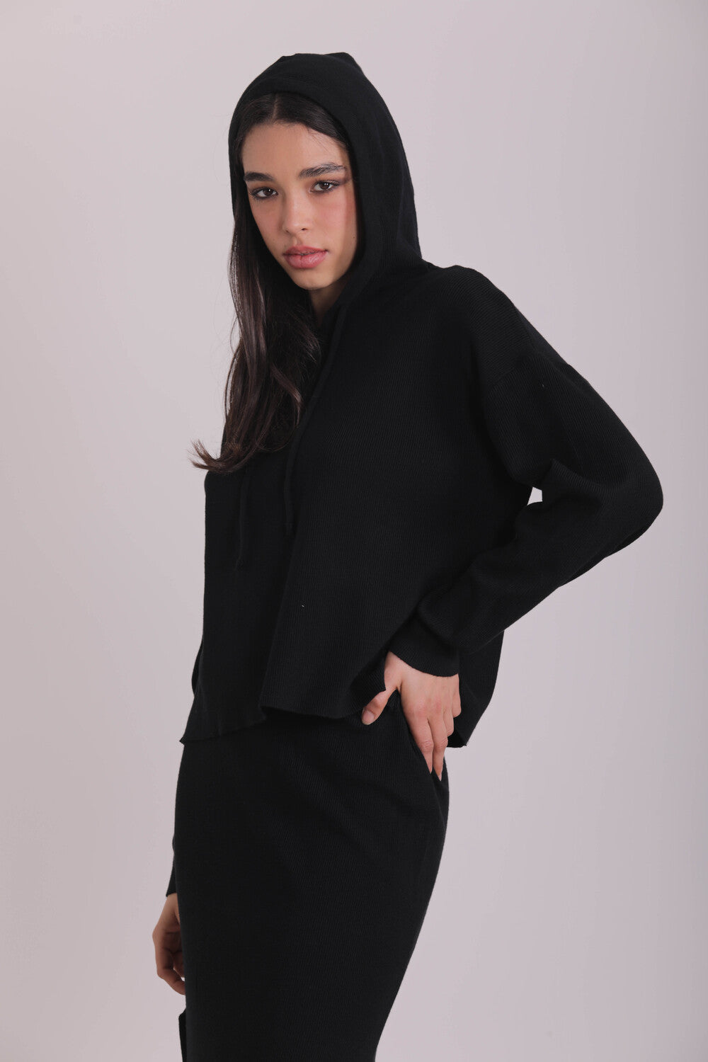 FELPA IN MAGLIA CON CAPPUCCIO