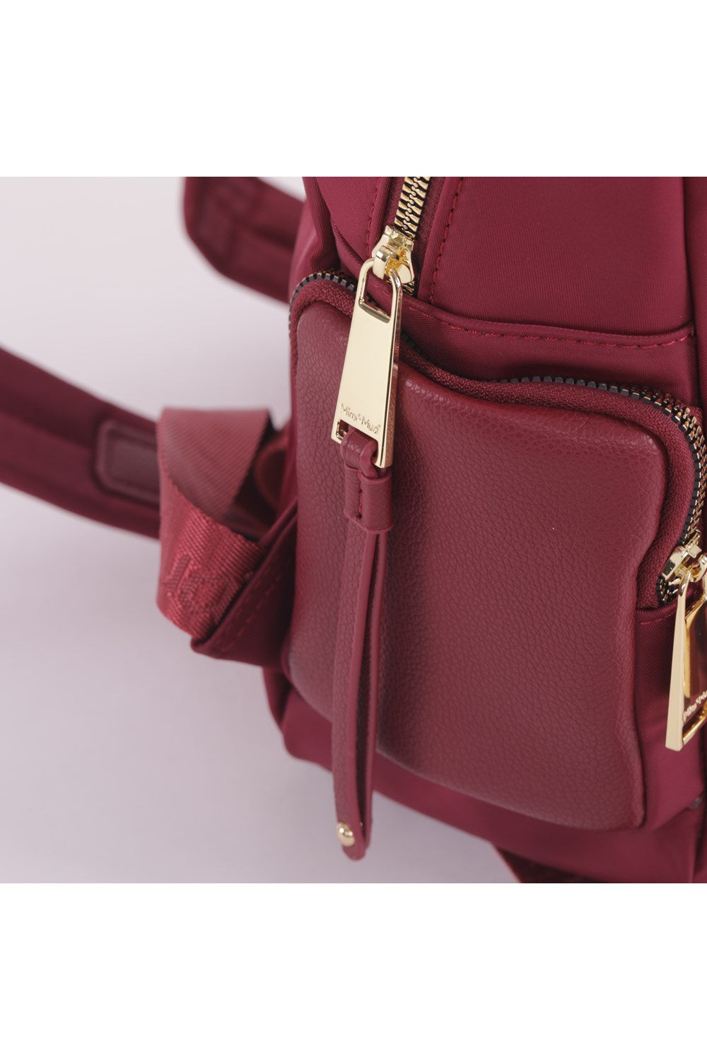 ZAINO IN NYLON CON DETTAGLI SIMILPELLE