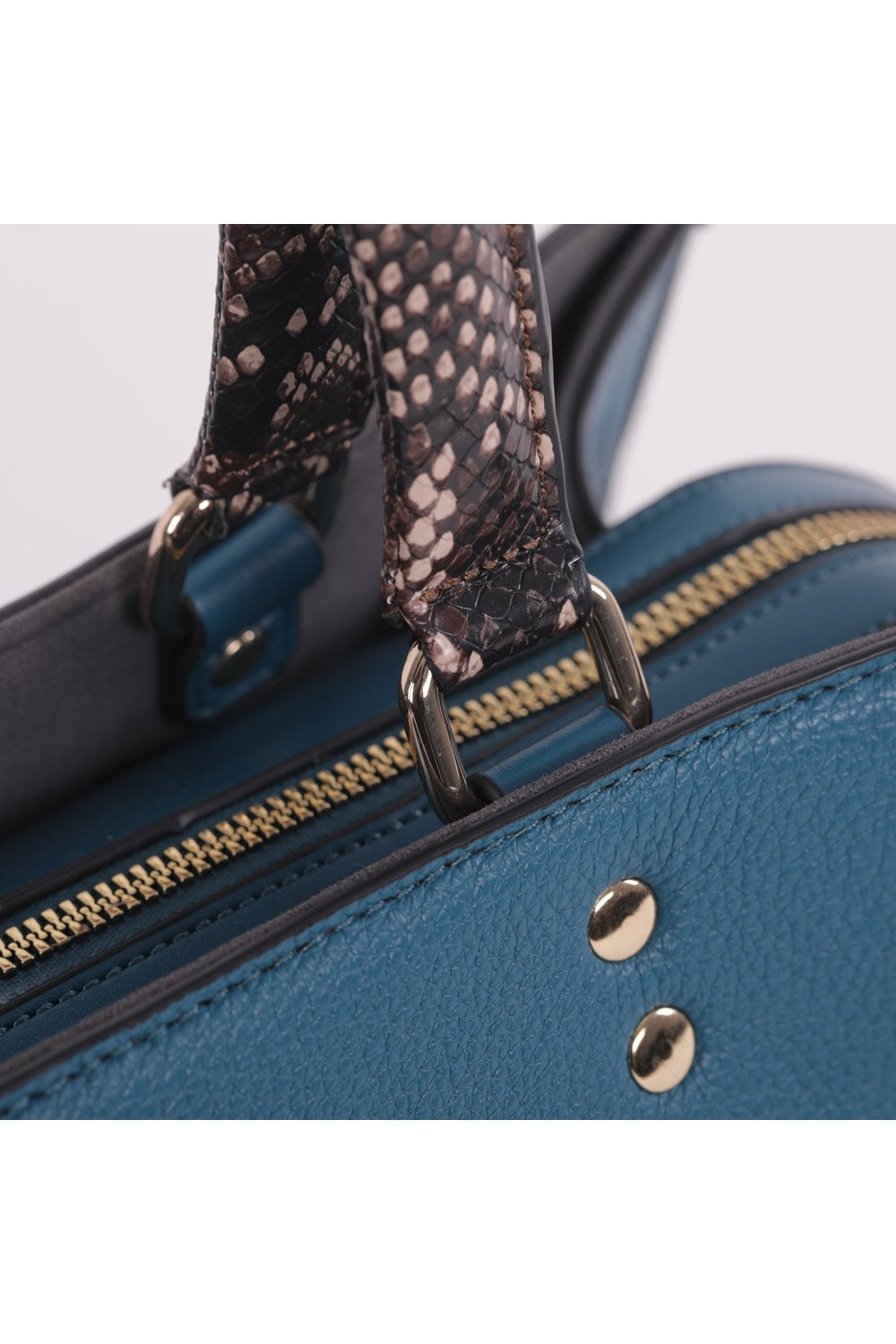 BORSA A MANO PICCOLA CON MANICI EFFETTO PITONE