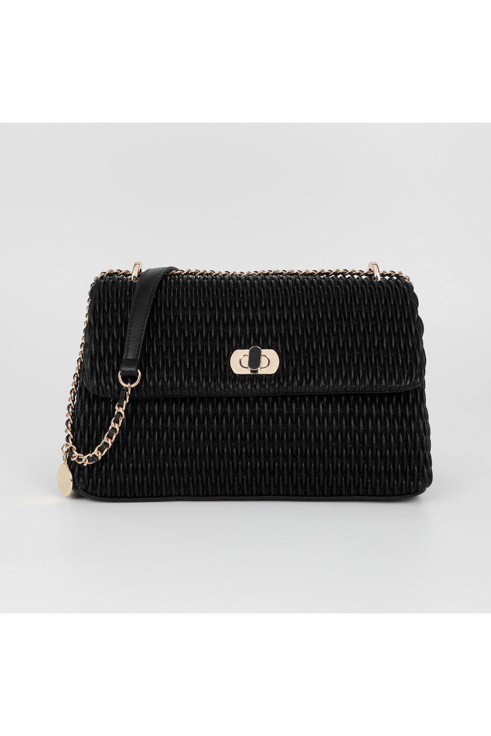 BORSA A SPALLA TRAPUNTATA