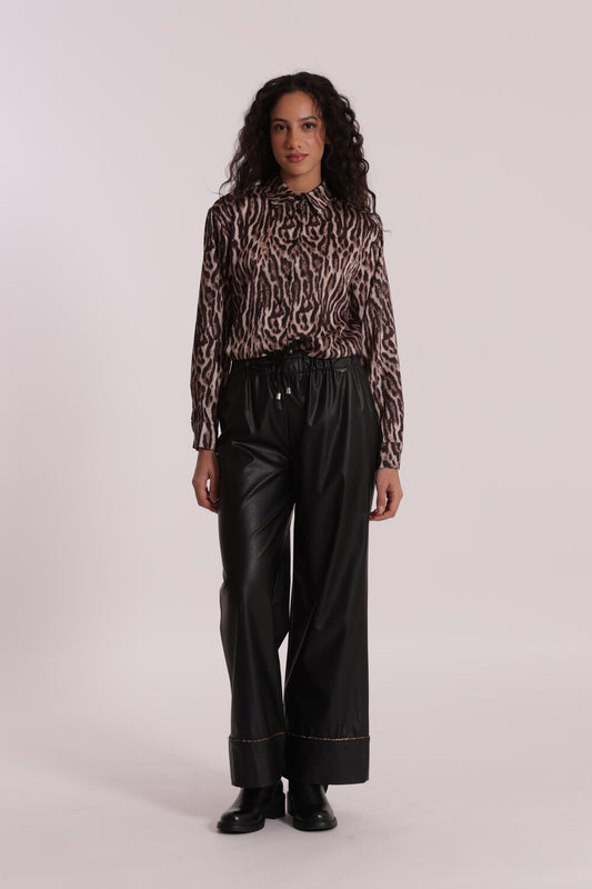 PANTALONE PALAZZO IN SIMIL PELLE CON DETTAGLIO ANIMALIER