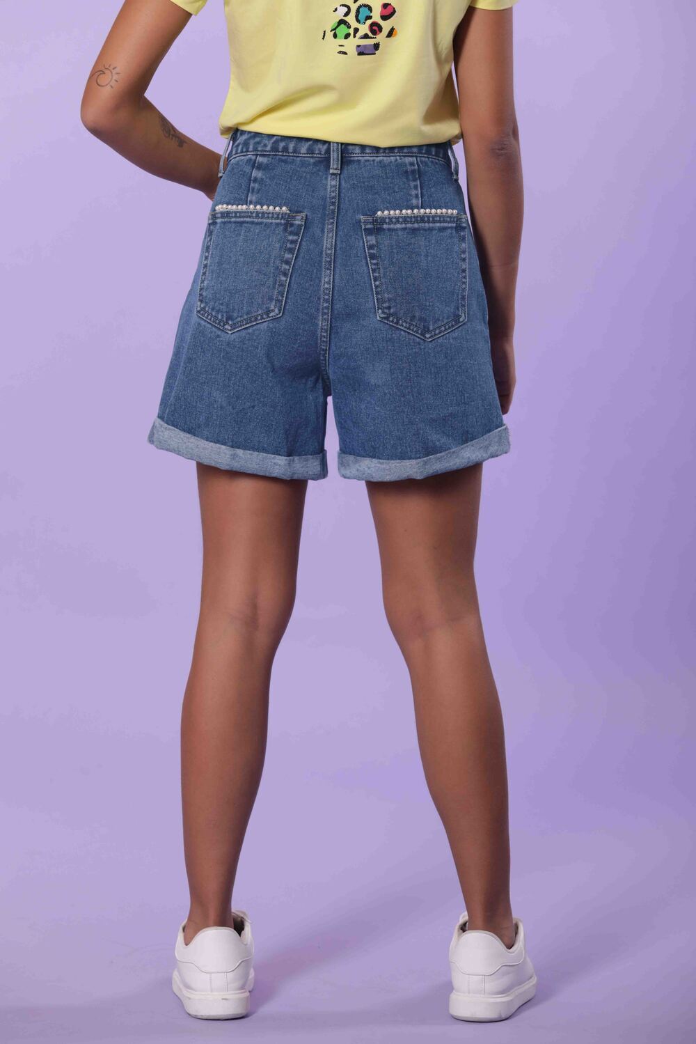 JEANS SHORT CON DETTAGLI PERLE