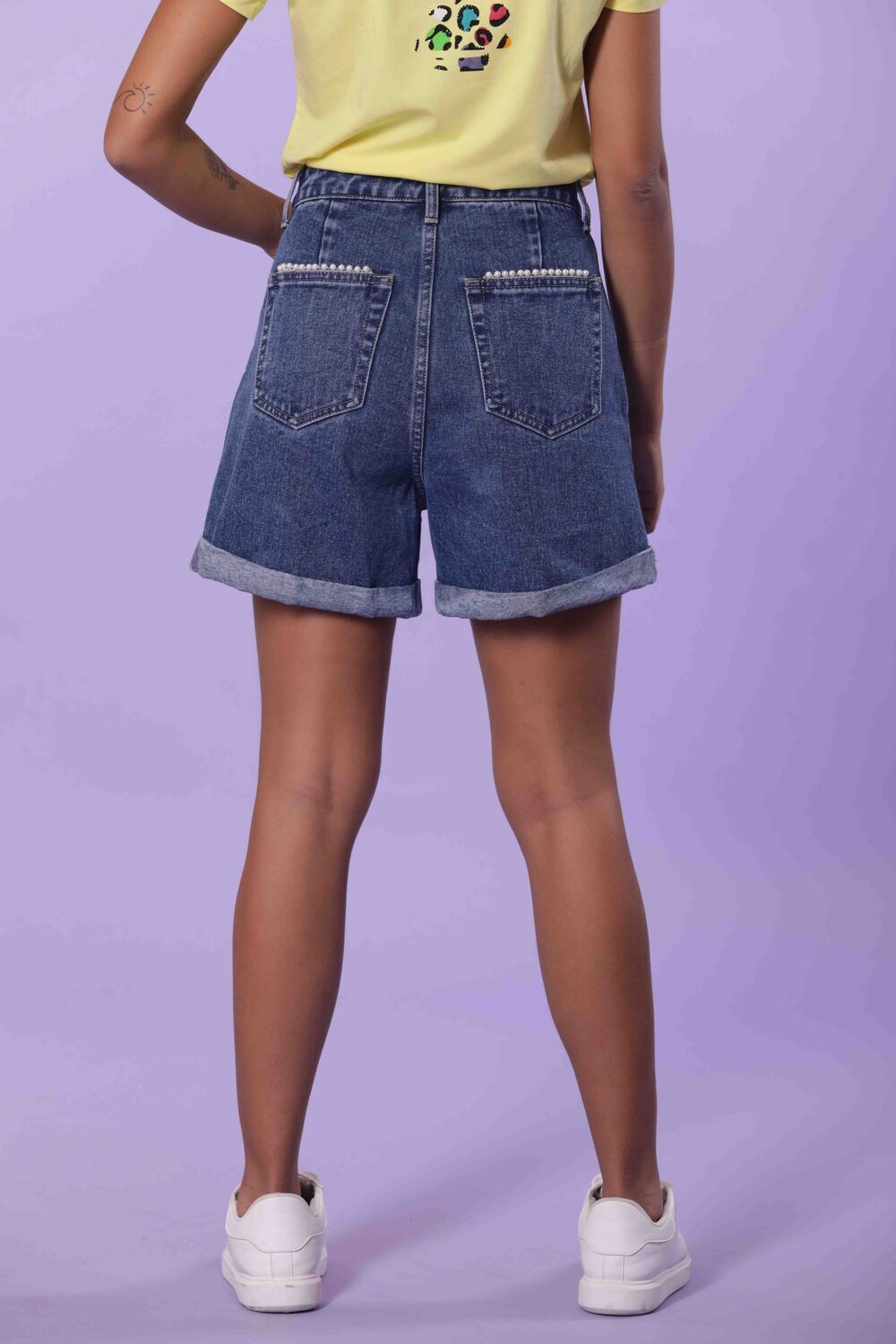 JEANS SHORT CON DETTAGLI PERLE