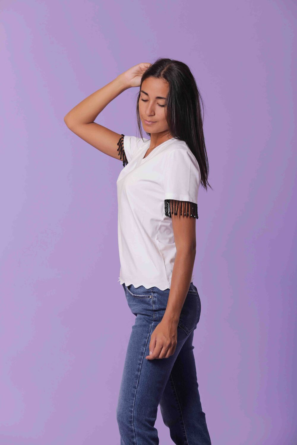 T-SHIRT CON DETTAGLIO FRANGE